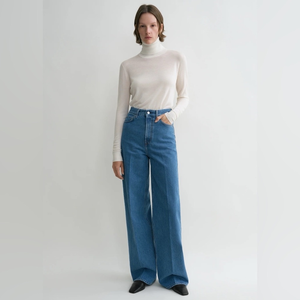 Toteme Wide Leg High Waisted Blue Denim Jeans in Size 25